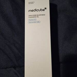 NIB Medicube Zero Pore Blackhead Cleansing Oil - Fully Sealed
